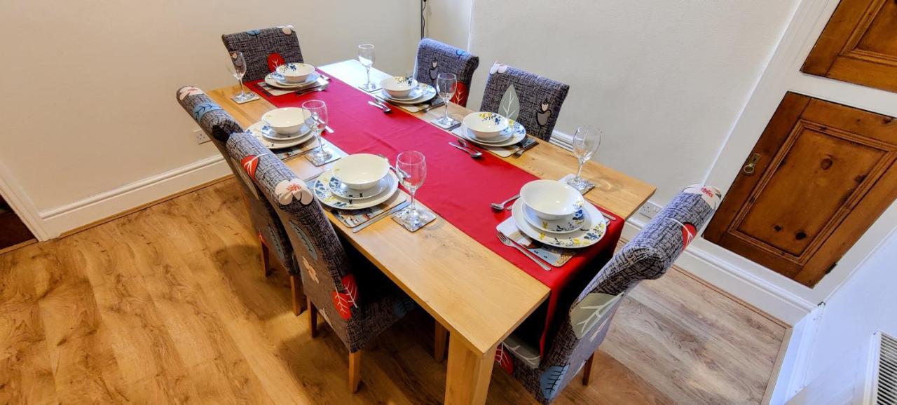 Rhubarb Terrace On The Coast - Sleeps 1-6 Villa โคลวินเบย์ ภายนอก รูปภาพ